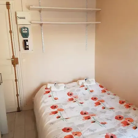 Studio Near The Eiffel Tower Апартаменты